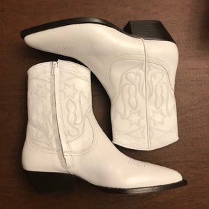 NEW Sandro Paris Jim Cowboy Boots in Blanc